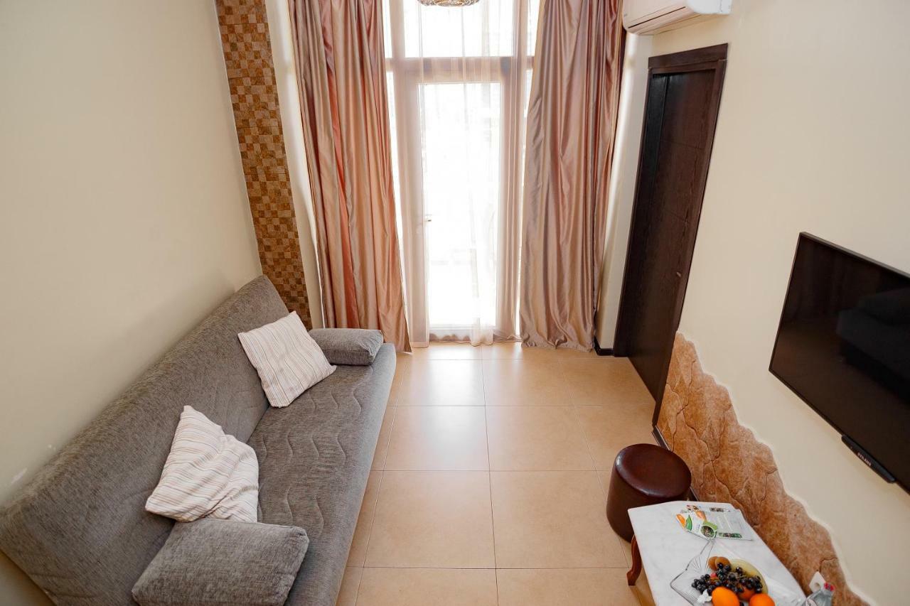 Apartment On Javakhishvili Μπατούμι Εξωτερικό φωτογραφία